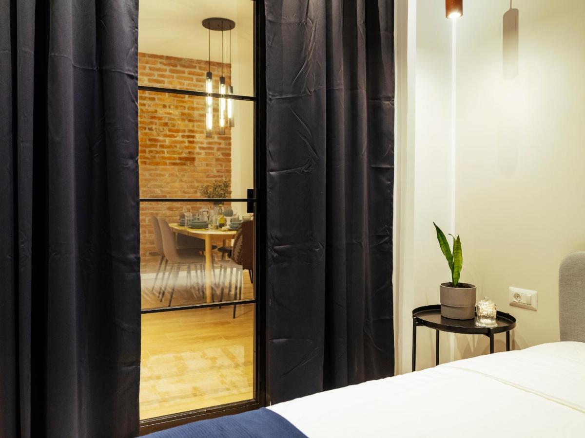 Bright 3Br Flat - Top Location - Green View Balcony บูคาเรสต์ ภายนอก รูปภาพ