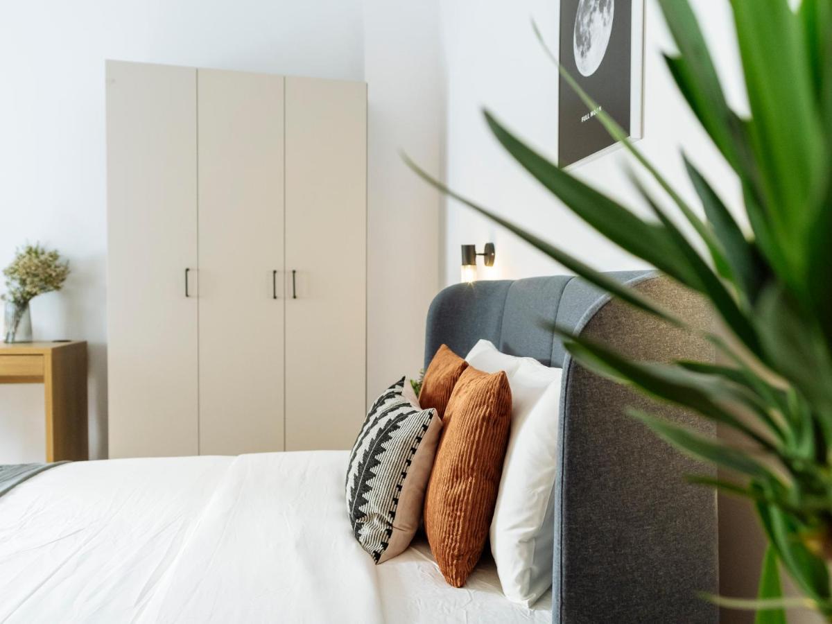 Bright 3Br Flat - Top Location - Green View Balcony บูคาเรสต์ ภายนอก รูปภาพ